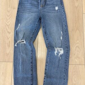Kendall & Kylie Blue Distressed High Rise Straight legged Jeans. Size 5